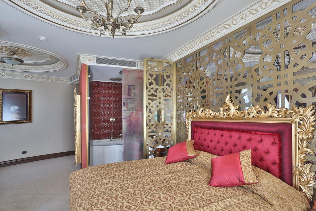 Daru Sultan Hotels Galata Stambuł Zewnętrze zdjęcie A bedroom in the hotel